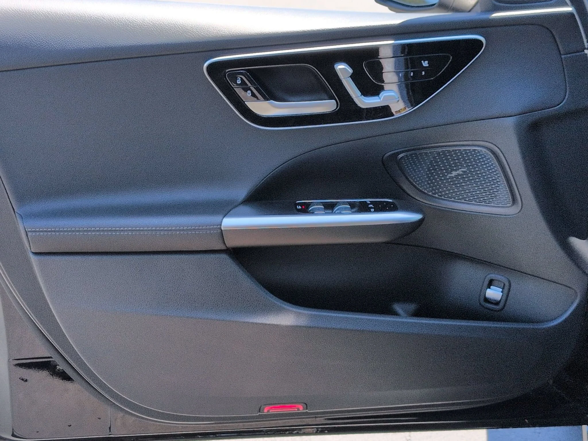 Used 2025 BLACK Mercedes-Benz C300 image 12