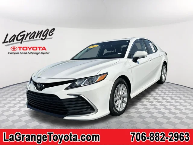 2024 Toyota Camry LE