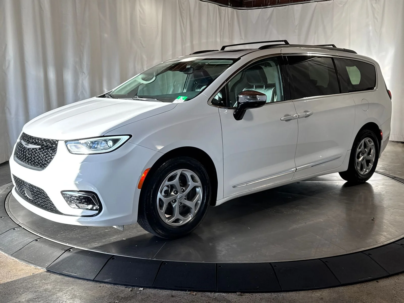 2023 Chrysler Pacifica
