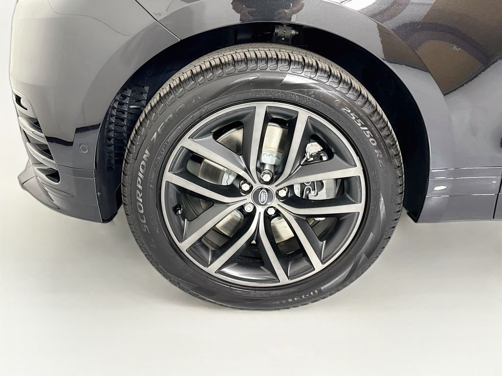 New 2026 Santorini Black Land Rover P250 Base image 31