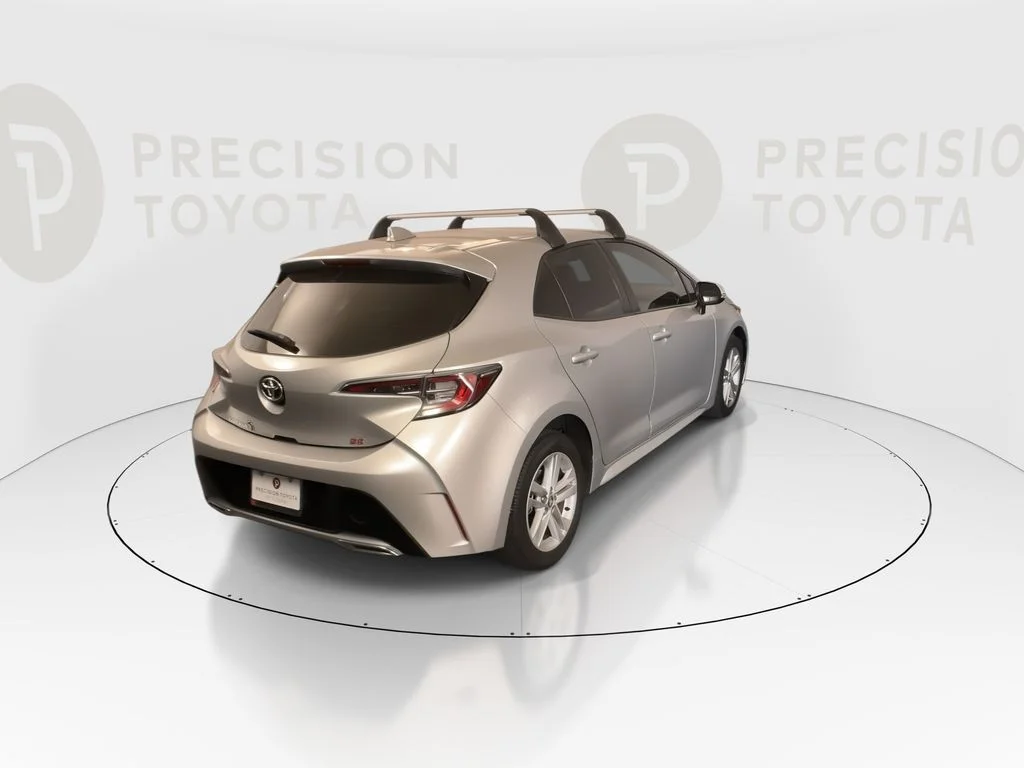 Used 2019 Classic Silver Metallic Toyota SE image 19