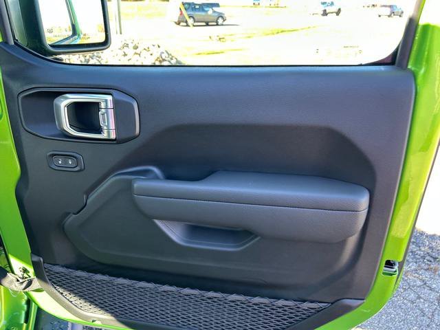 New 2026 Mojito Clear-Coat Exterior Paint Jeep Sport S image 21
