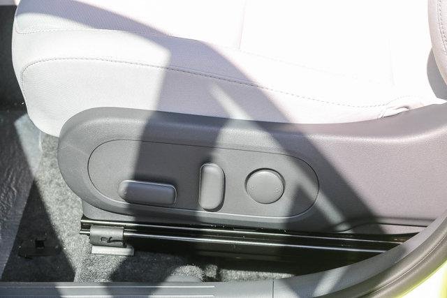 2025 Hyundai Kona SEL - Photo 21