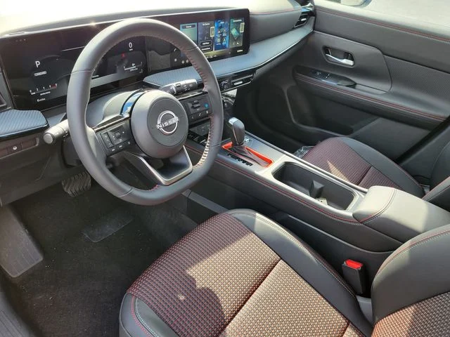 2025 Nissan Kicks SR AWD - Photo 14