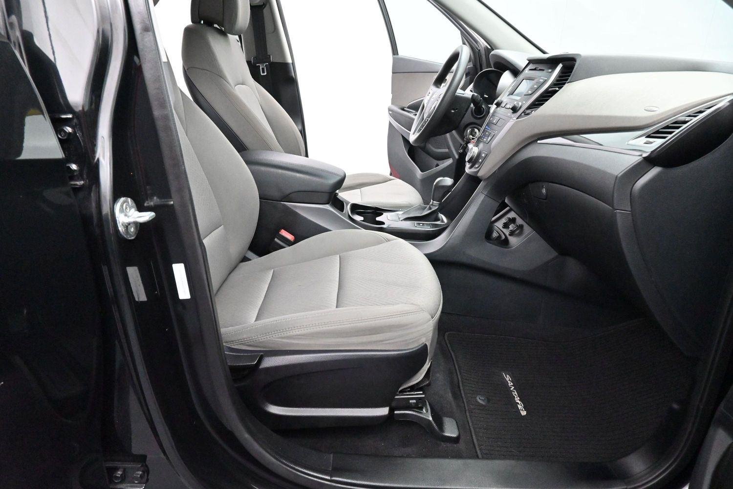 Used 2016 Twilight Black Hyundai FWD 4dr 2.4 image 31