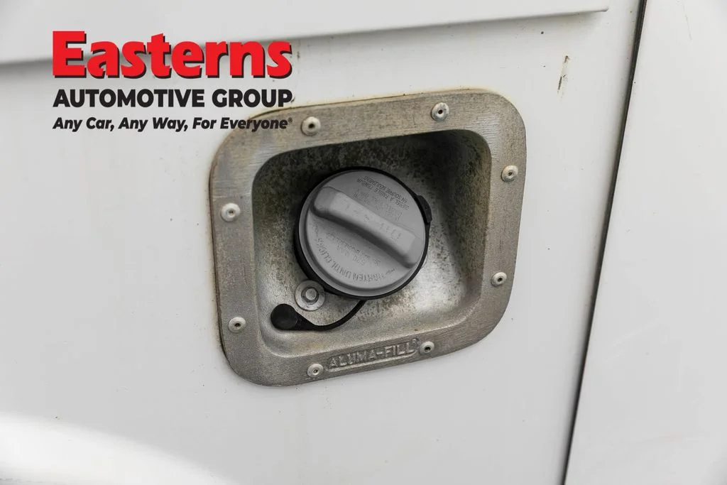 Used 2017 White Ford XL image 34