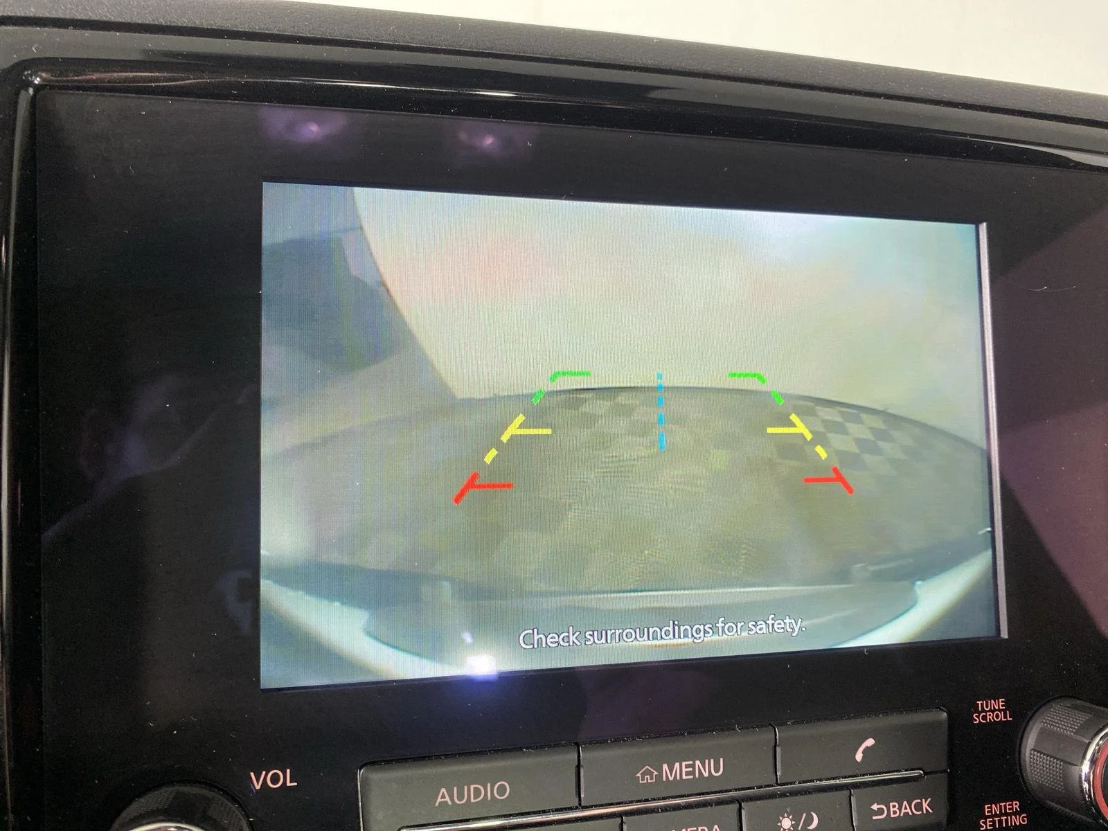 Used 2024 Wh Nissan SL image 18