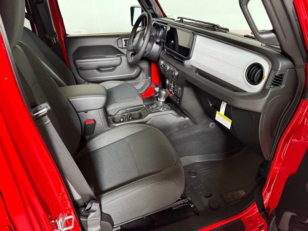2026 Jeep Wrangler 4-Door Willys - Photo 16