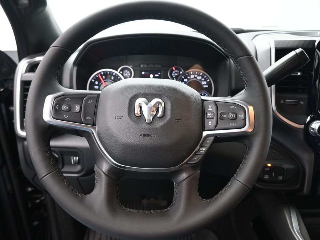 New 2026 Diamond Black Crystal Pearl-Coat Exterior Paint RAM Big Horn image 10