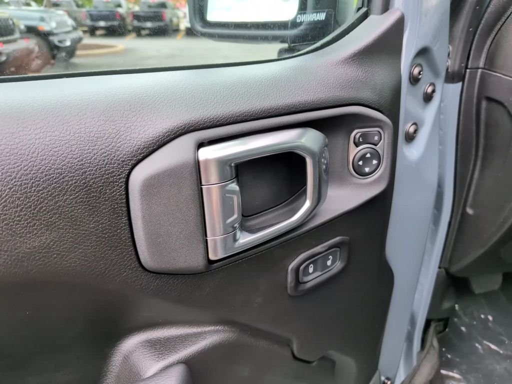 New 2026 Anvil Clear-Coat Exterior Paint Jeep Sport S image 14