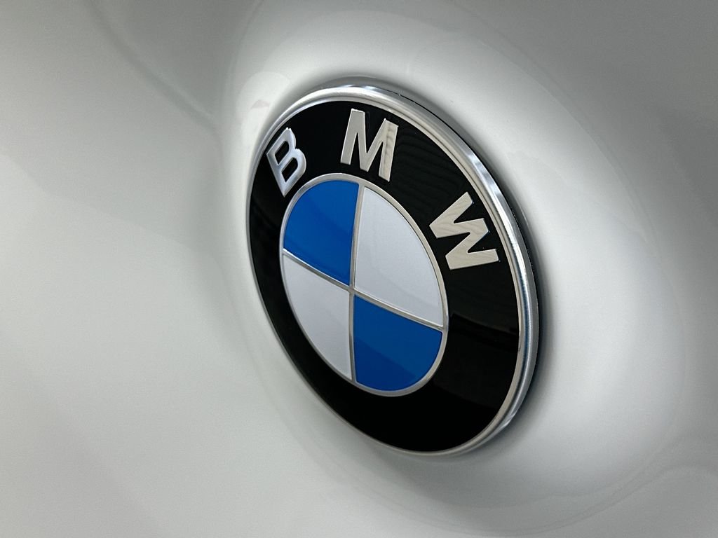 New 2026 Alpine White BMW 30 xDrive image 22