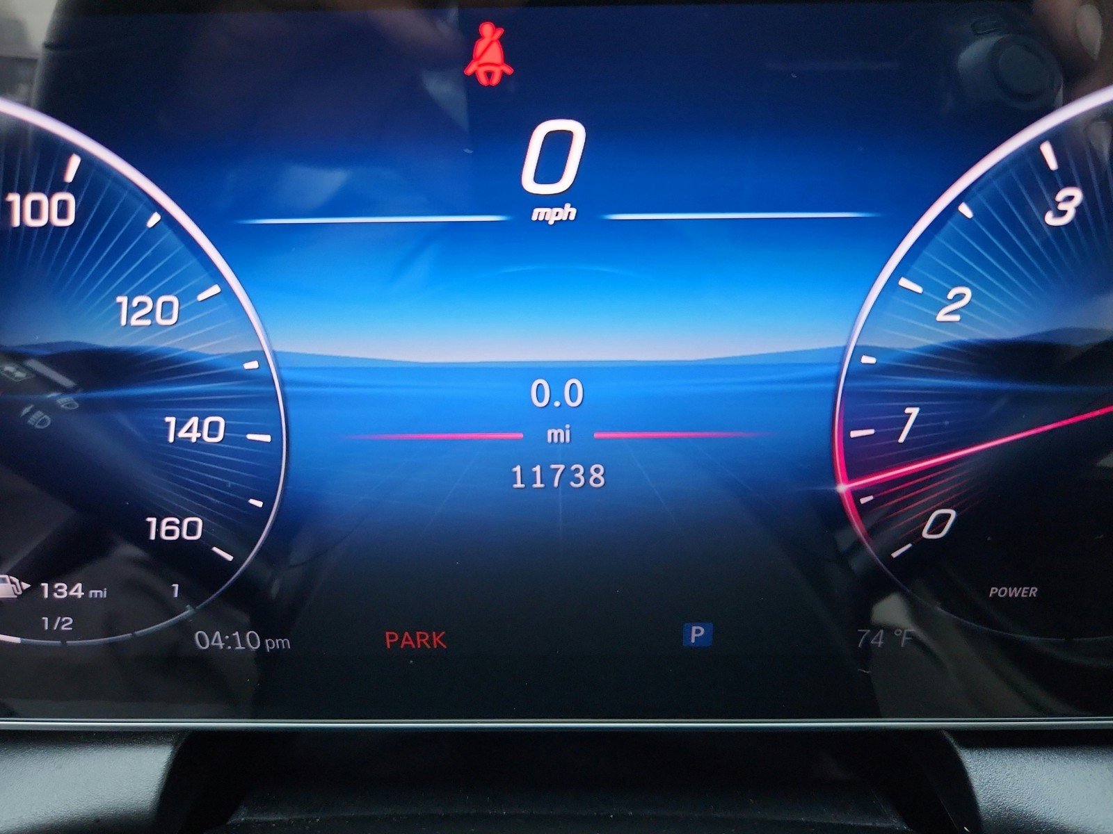 Certified Used 2025 Polar White Mercedes-Benz GLC 300 image 32