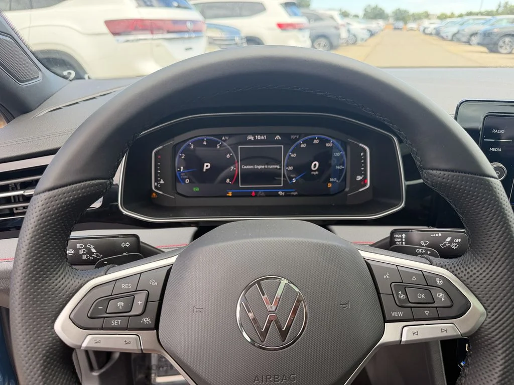 New 2026 Monterey Blue Pearl w/Deep Black Roof Volkswagen 2.0T Autobahn image 15