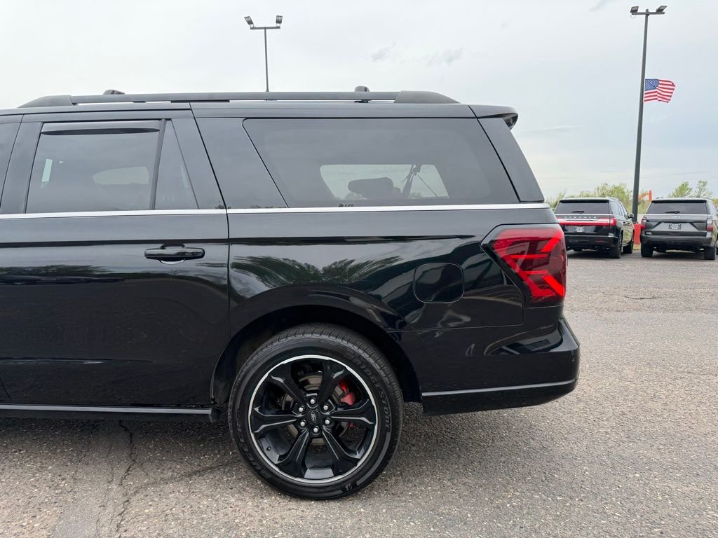 Used 2022 Black Ford Limited image 8