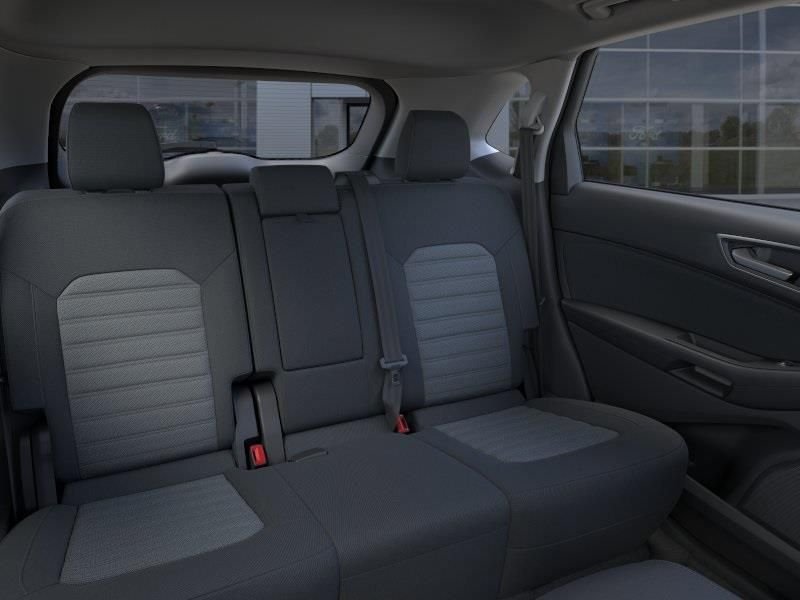 New 2024 Agate Black Metallic Ford SE image 11