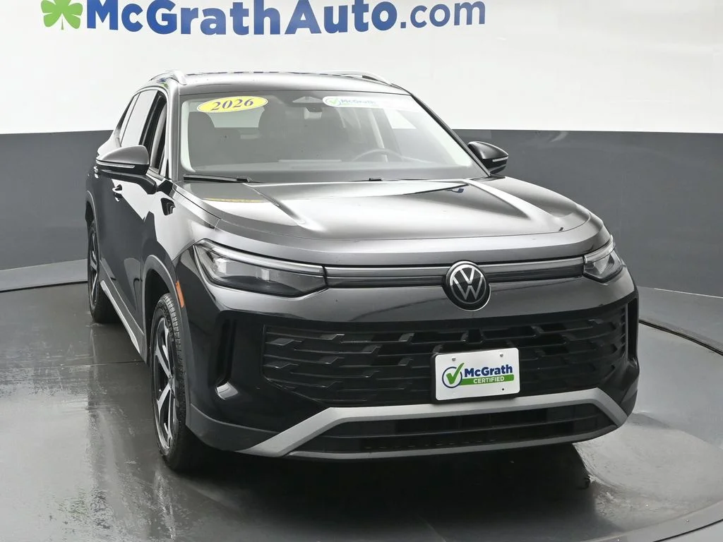 Used 2026 Black Volkswagen SE image 5