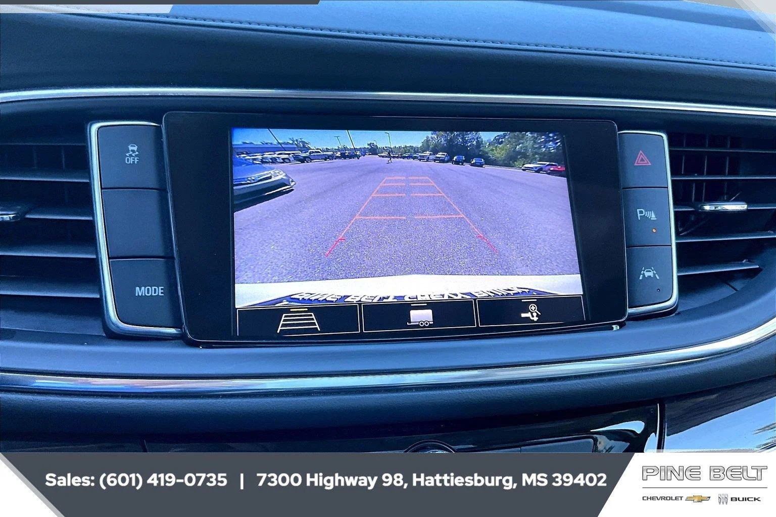 Used 2021 White Frost Tricoat Buick Premium image 15