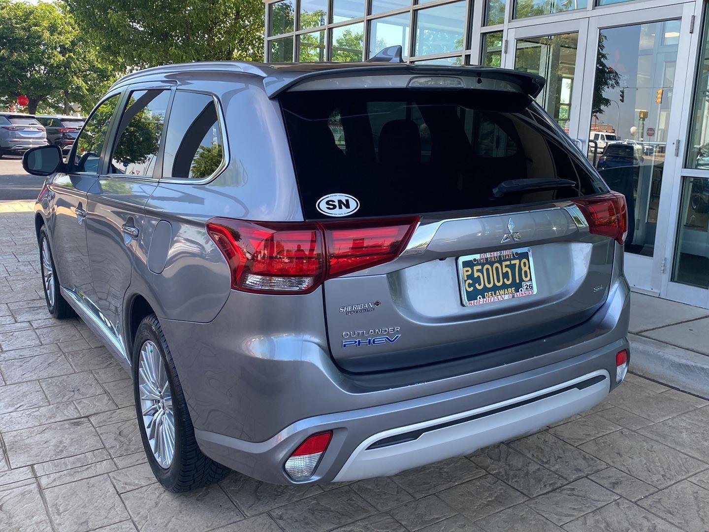 Used 2022 Mercury Gray Metallic Mitsubishi SEL image 5