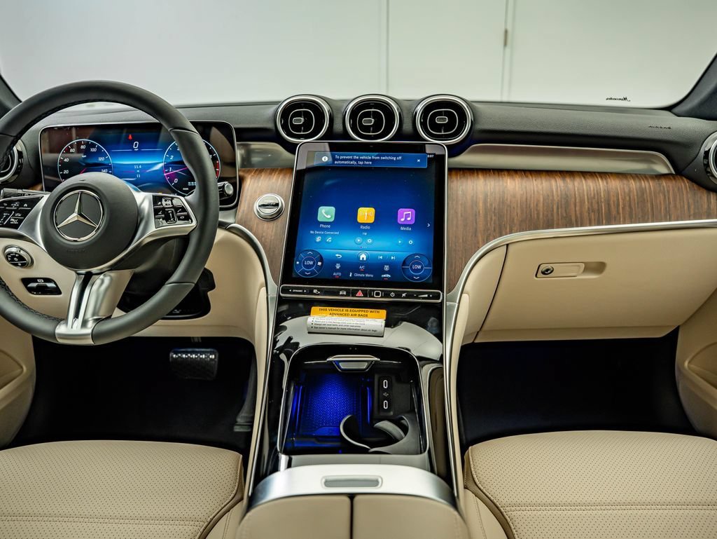 New 2027 Polar White Mercedes-Benz GLC 300 image 29