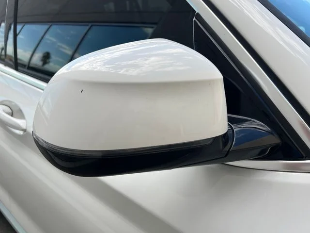 Used 2019 Alpine White BMW sDrive30i image 17