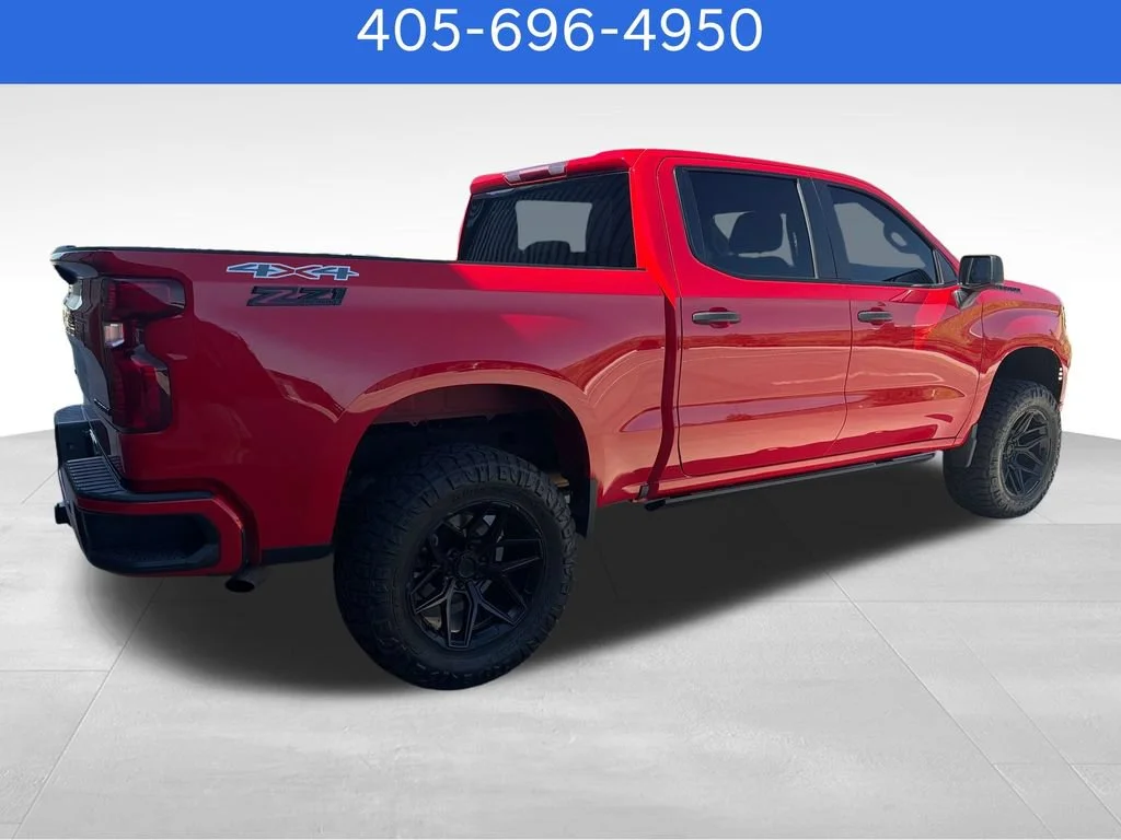 Pre-Owned 2025 Chevrolet Silverado 1500 Custom