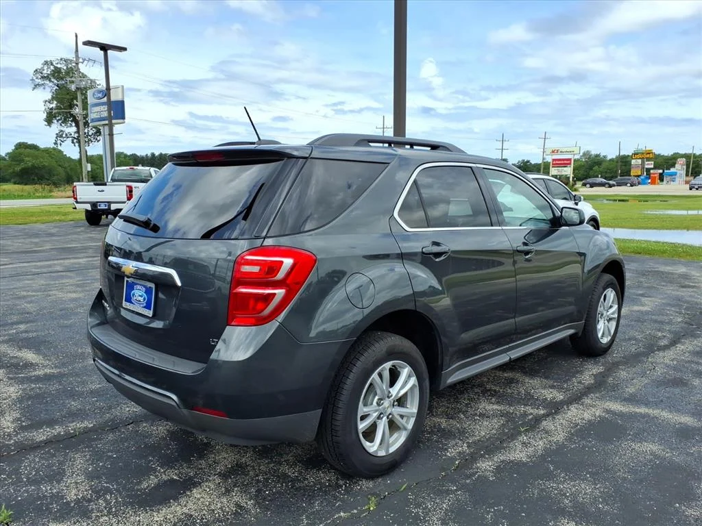 Used 2017 Chevrolet Equinox LT with VIN 2GNALCEK2H1514771 for sale in Wilmington, IL
