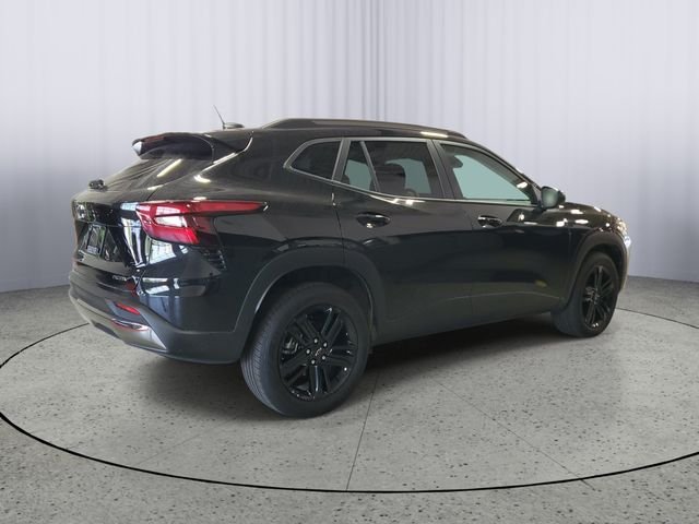 Used 2025 Black Chevrolet ACTIV image 4
