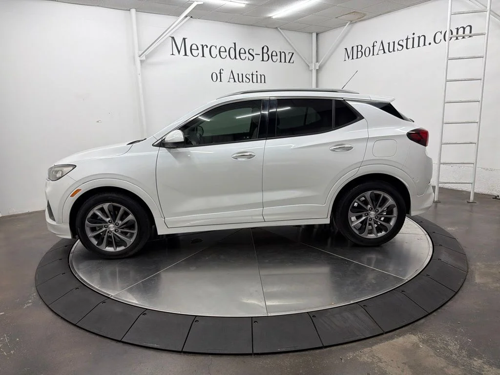 Used 2020 White Buick Essence image 4