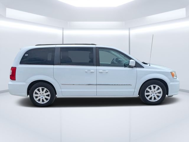 Used 2016 Chrysler Town & Country Touring with VIN 2C4RC1BG9GR259746 for sale in Jacksonville, FL