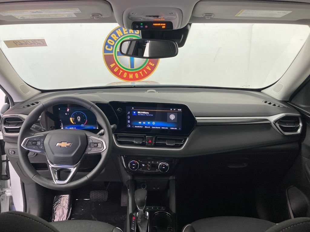 New 2026 Summit White Chevrolet LT image 5