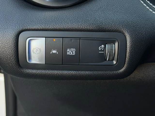 Certified Used 2024 Iridescent Pearl Tricoat Chevrolet LT image 25