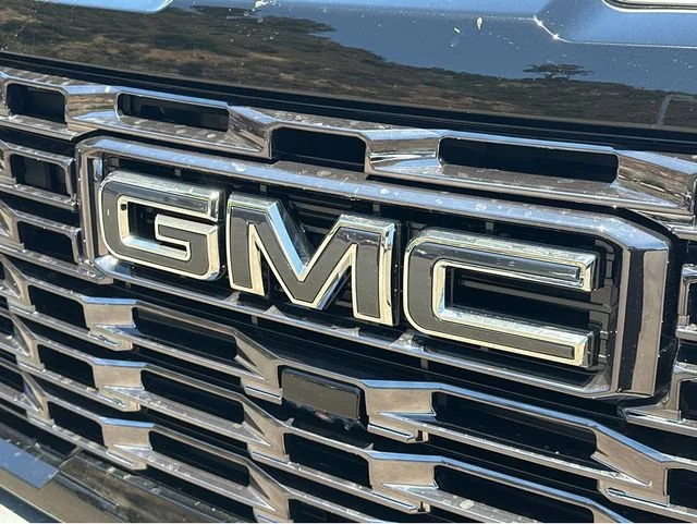 New 2026 Sterling Metallic GMC Denali Ultimate image 38
