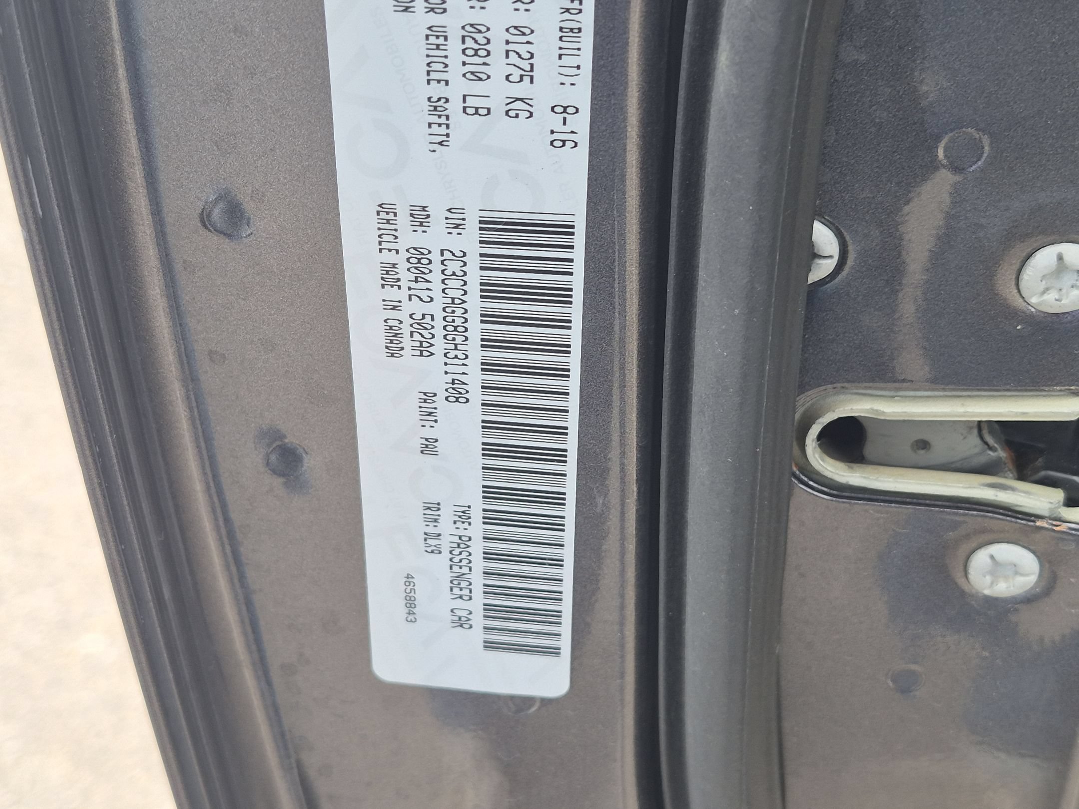 Used 2016 Granite Crystal Metallic Clearcoat Chrysler 300S image 30