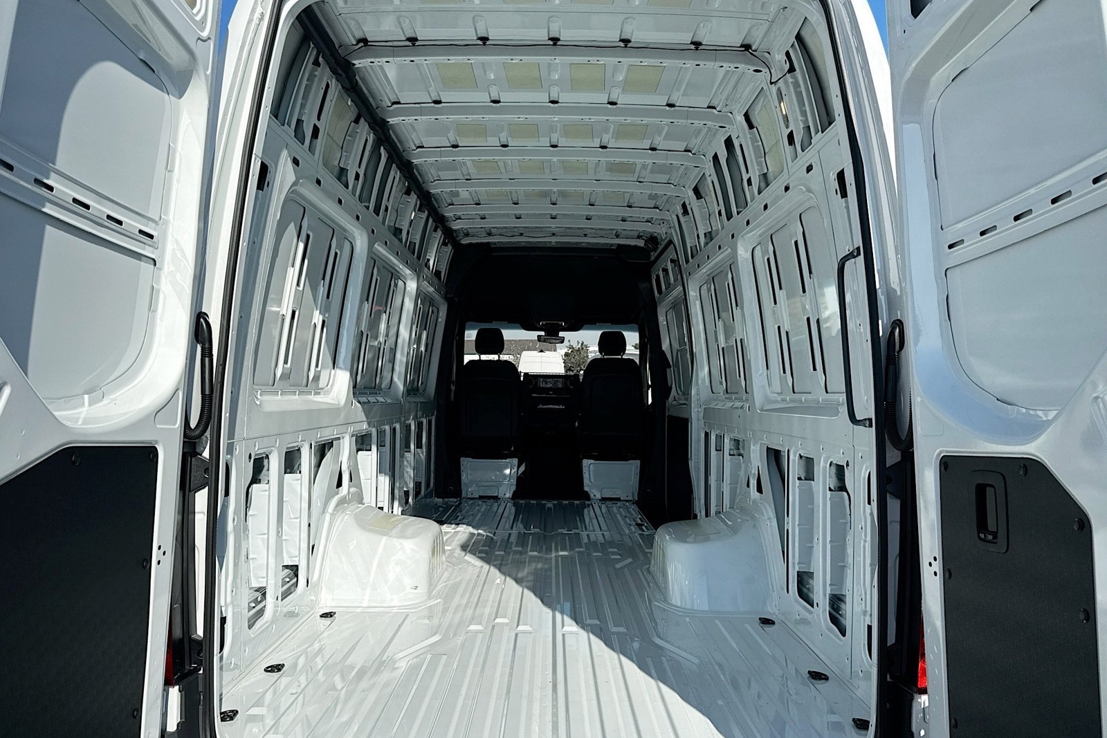 New 2026 Arctic White Mercedes-Benz  image 21