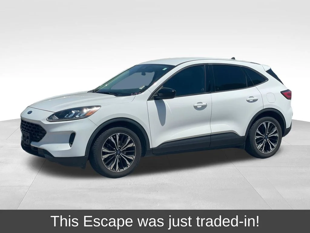 Used 2021 Oxford White Ford SE image 1