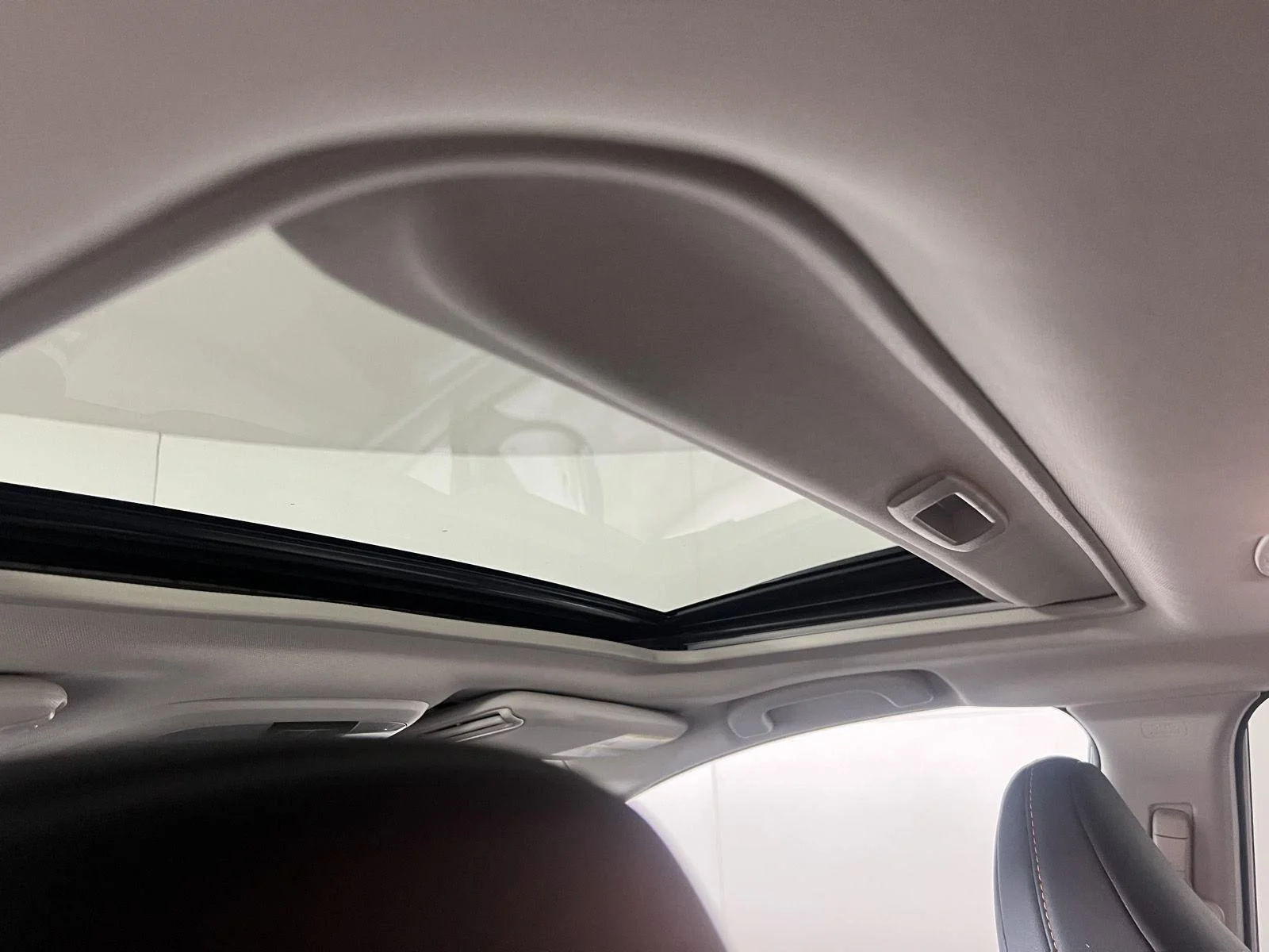 Used 2024 Wh Subaru Limited image 4