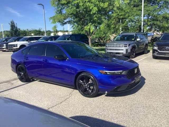 Used 2024 Blue Honda Sport-L image 2