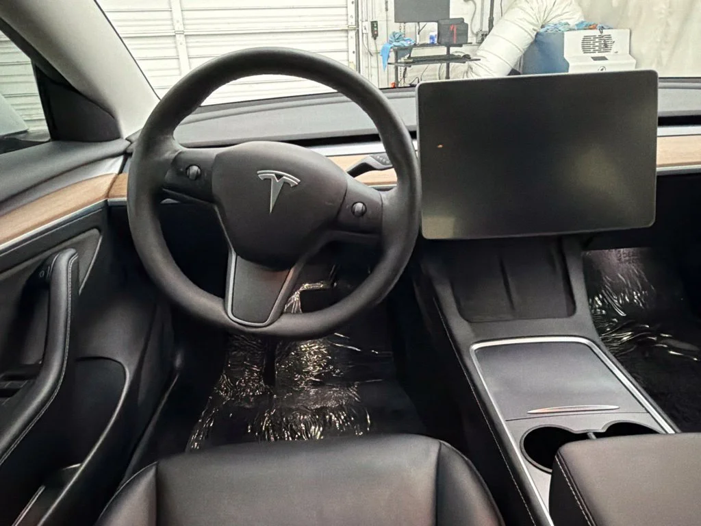 Used 2021 White Tesla Long Range image 21