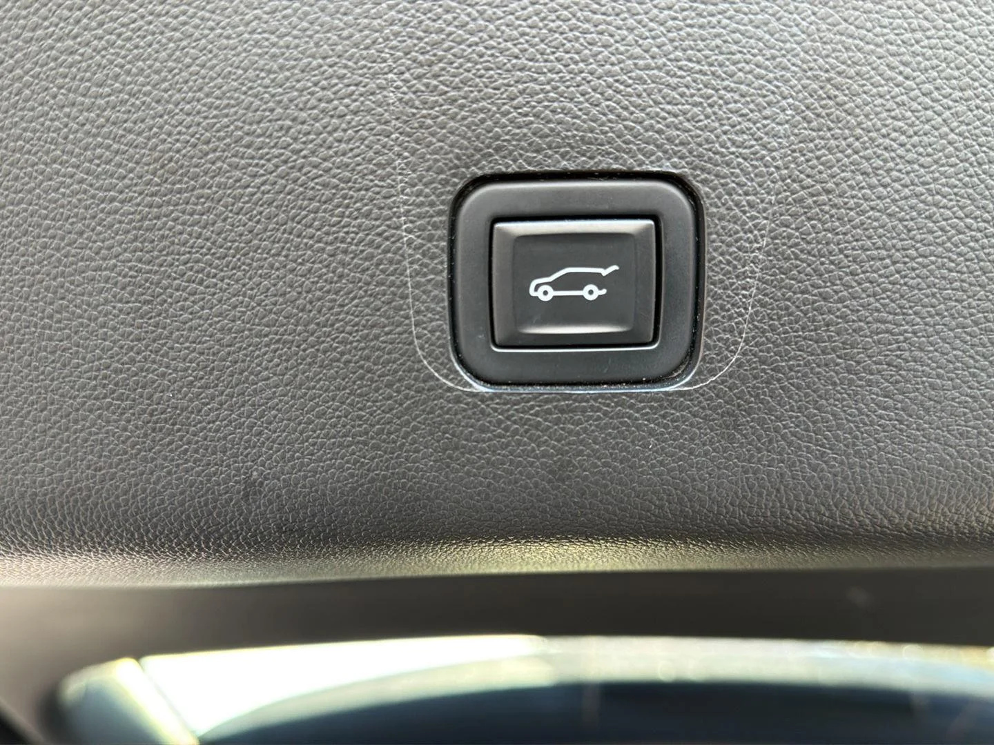 Used 2021 Mosaic Black Metallic Chevrolet Premier image 8