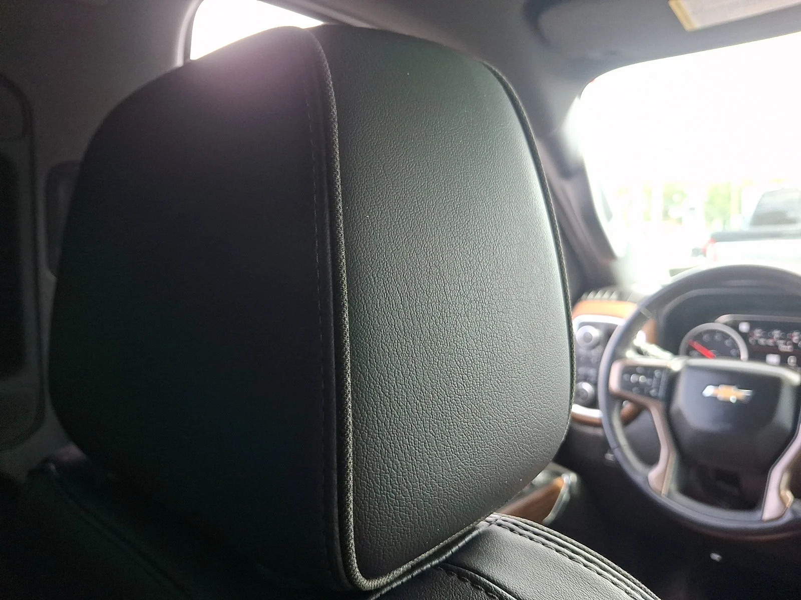 Used 2022 Mosaic Black Metallic Chevrolet High Country image 13