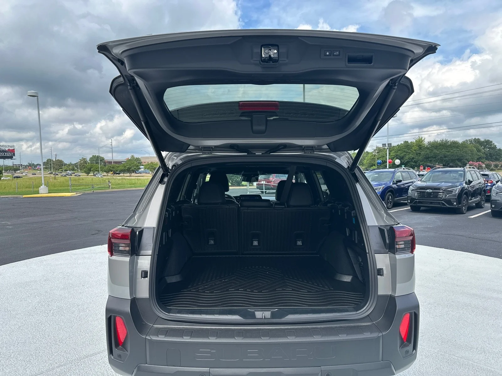 New 2026 RIVER ROCK PEARL Subaru Touring XT image 9