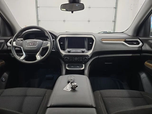 Used 2023 Summit White GMC SLE image 14
