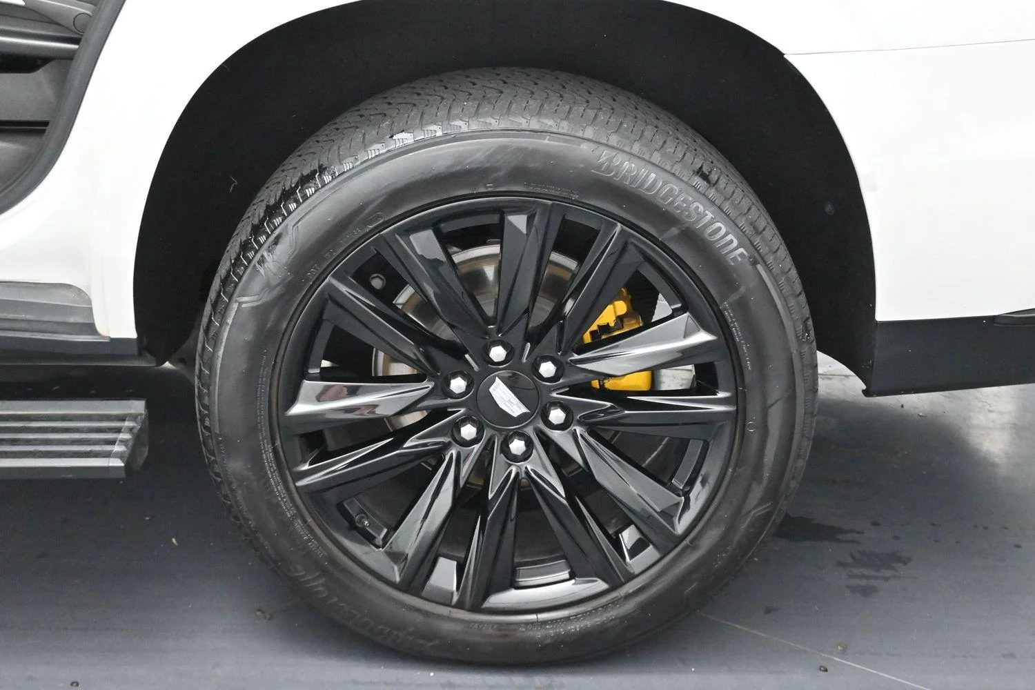 Used 2021 CRYSTAL WHITE TRICOAT Cadillac Sport Platinum image 44