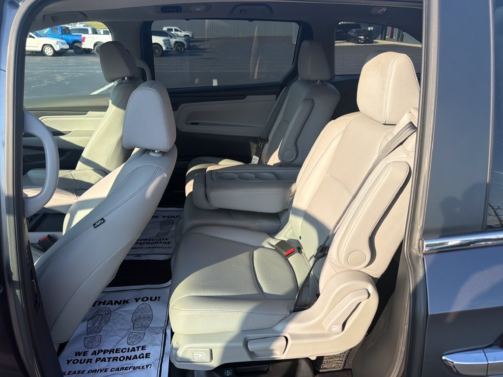 Used 2023  Honda EX-L image 13