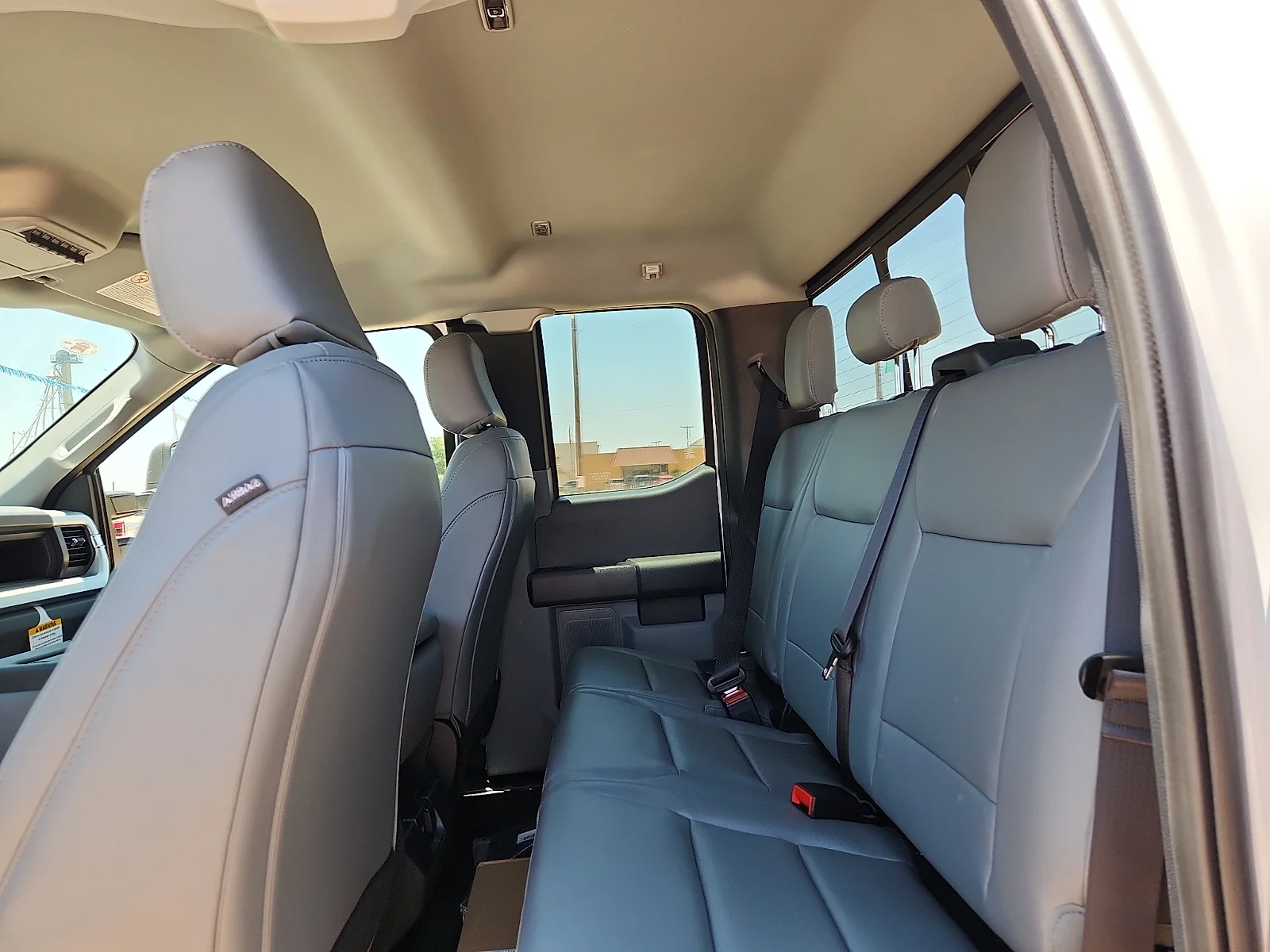 New 2026 Oxford White Ford F-350® XL image 18