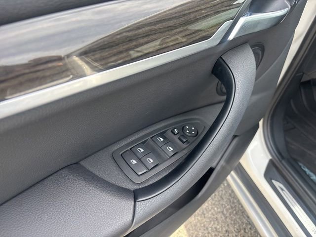 Used 2018 Alpine White BMW xDrive28i image 18