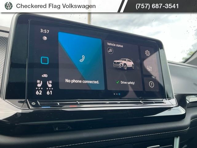 Used 2025 Pure Gray Volkswagen 2.0T SEL image 39