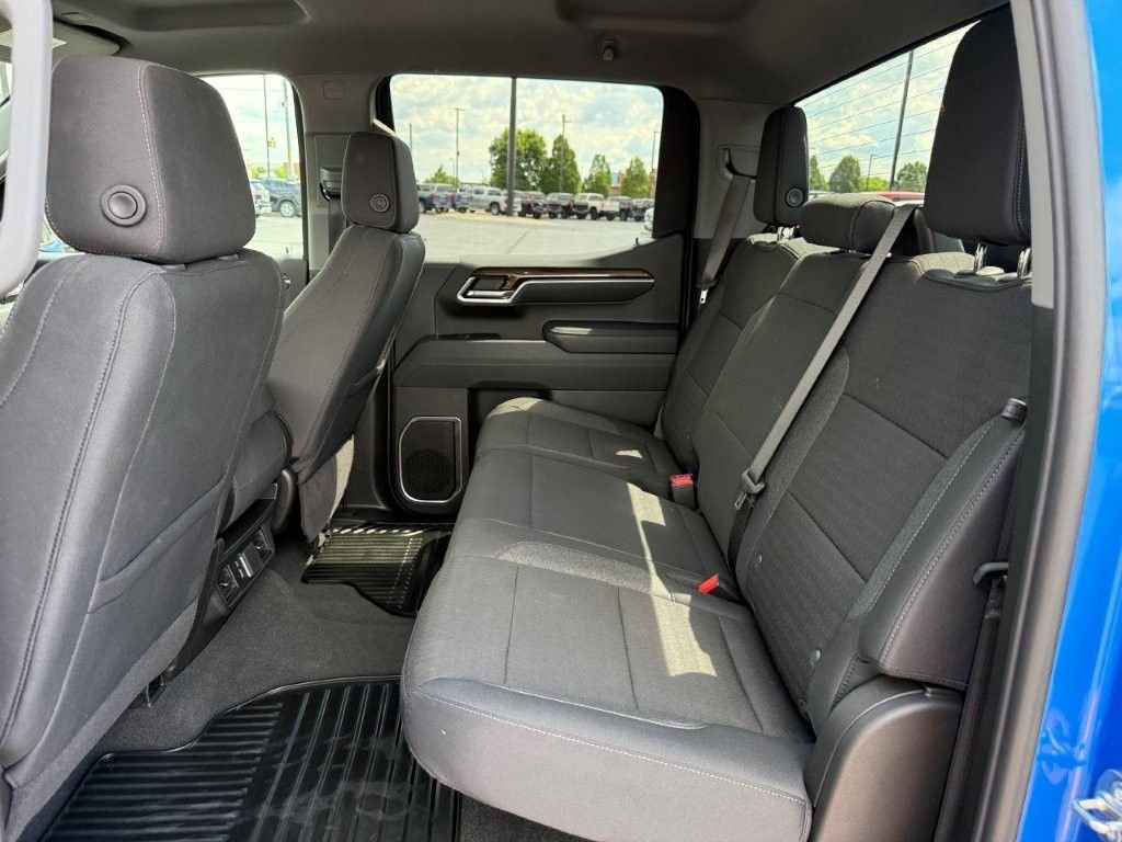 Used 2026 Blue Chevrolet LT image 19