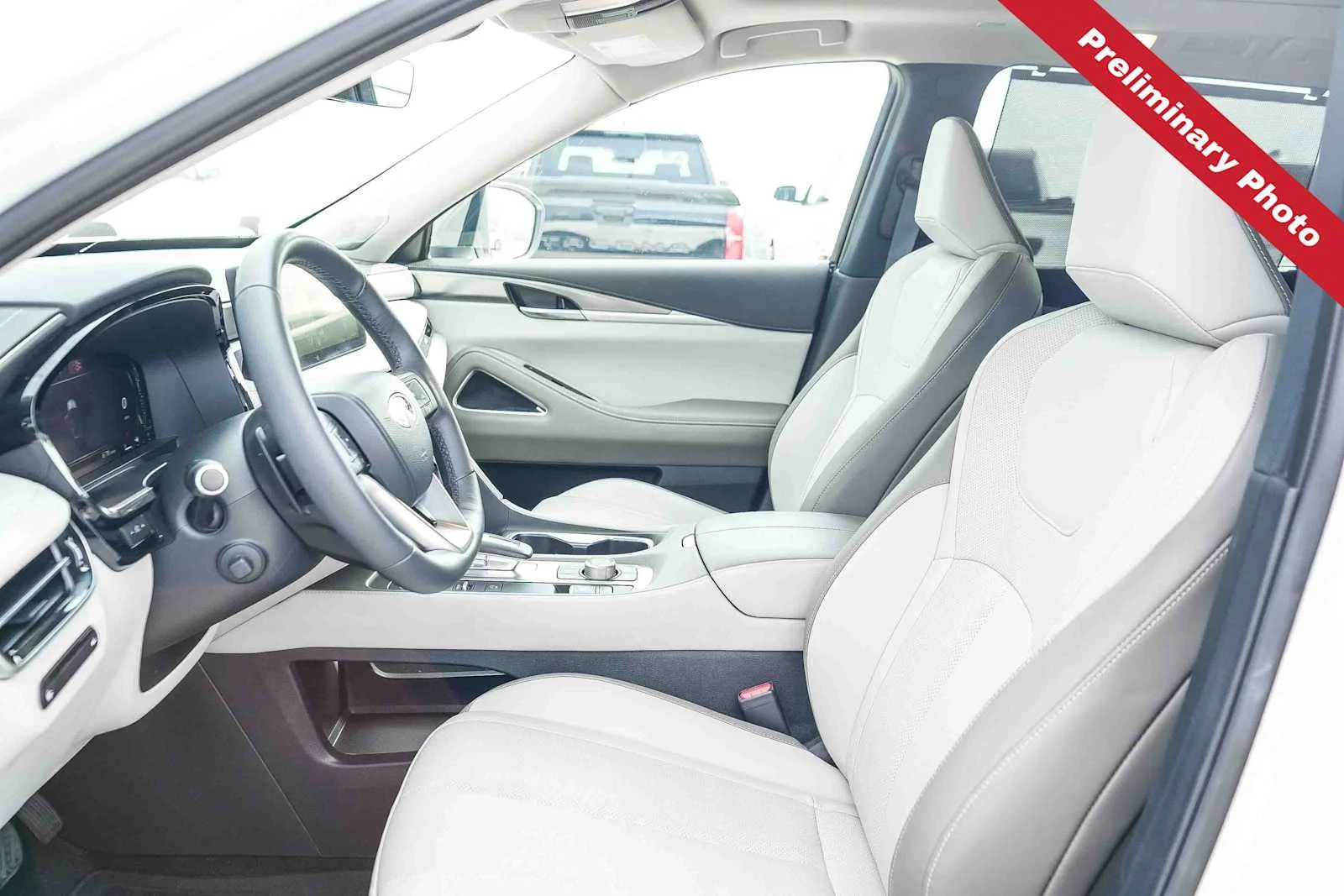 Certified Used 2026 Radiant White INFINITI LUXE image 13