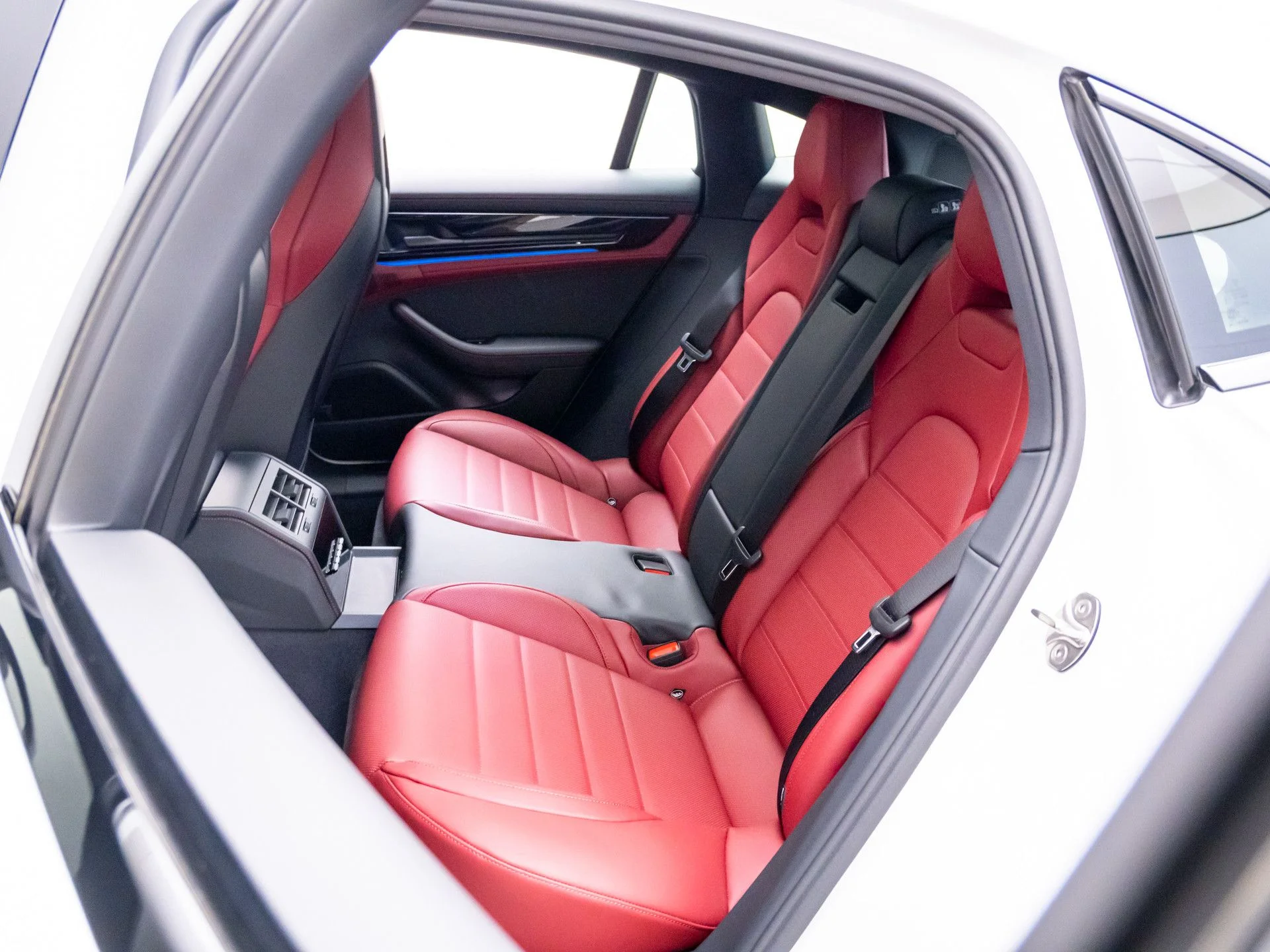 New 2026 White Porsche 4 image 18